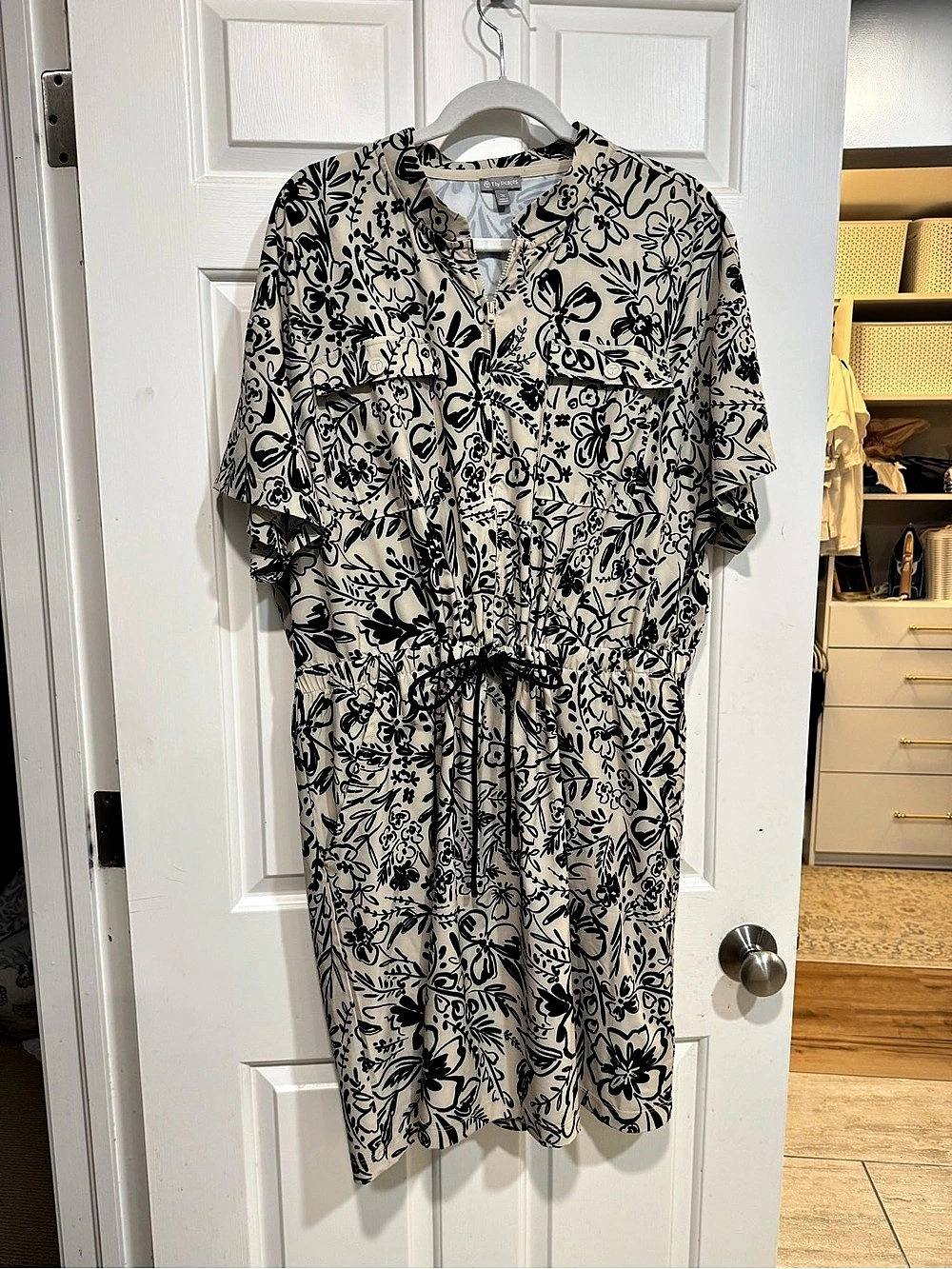 T By Talbots Floral Mini Dress Cream & Black 2X Like New